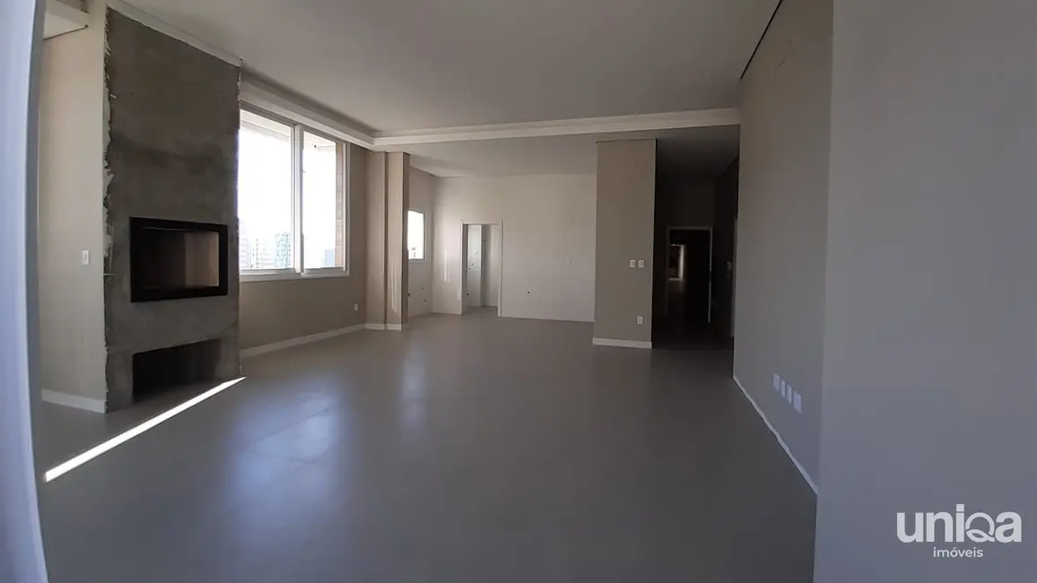 Apartamento com 3 quartos à venda, 193m2 em Centro, Santa Maria - RS - imagem 4 Foto 4 de Apartamento com 3 quartos à venda, 193m2 em Centro, Santa Maria - RS