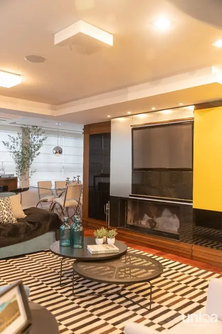 Foto 4 de Cobertura com 4 quartos à venda, 366m2 em Nossa Senhora Medianeira, Santa Maria - RS