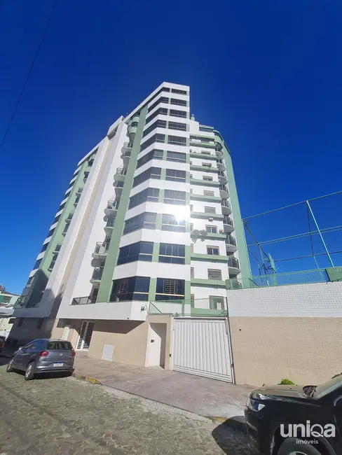 Foto 1 de Cobertura com 4 quartos à venda, 366m2 em Nossa Senhora Medianeira, Santa Maria - RS