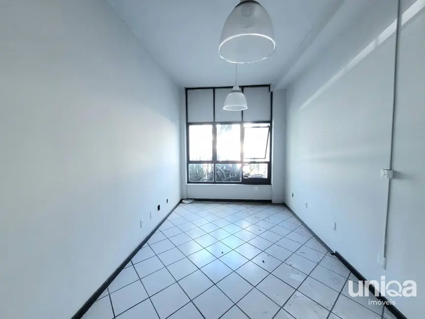 Foto 7 de Sala Comercial com 1 quarto à venda, 156m2 em Centro, Santa Maria - RS