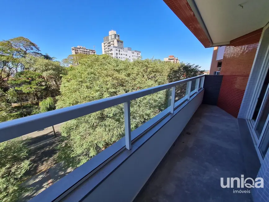 Foto 9 de Apartamento com 3 quartos à venda, 155m2 em Nossa Senhora Medianeira, Santa Maria - RS