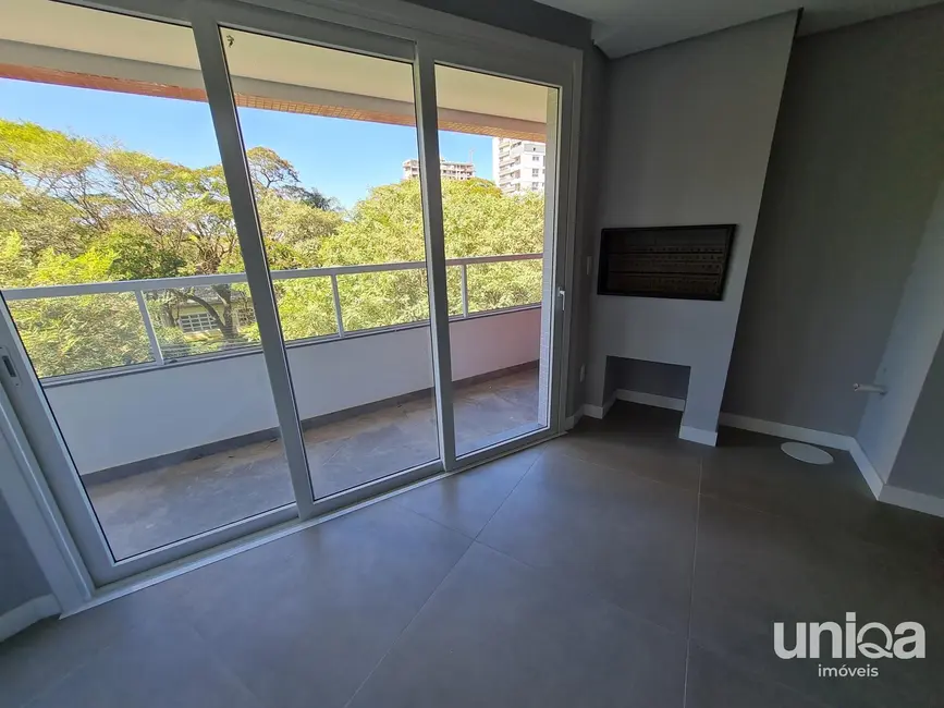 Foto 8 de Apartamento com 3 quartos à venda, 155m2 em Nossa Senhora Medianeira, Santa Maria - RS