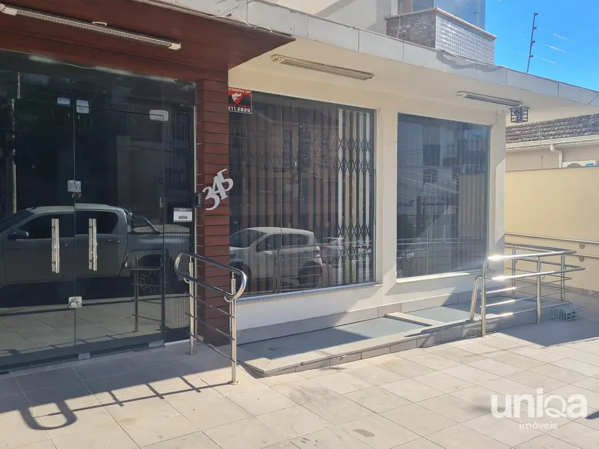 Foto 1 de Loja à venda, 191m2 em Nossa Senhora de Fátima, Santa Maria - RS