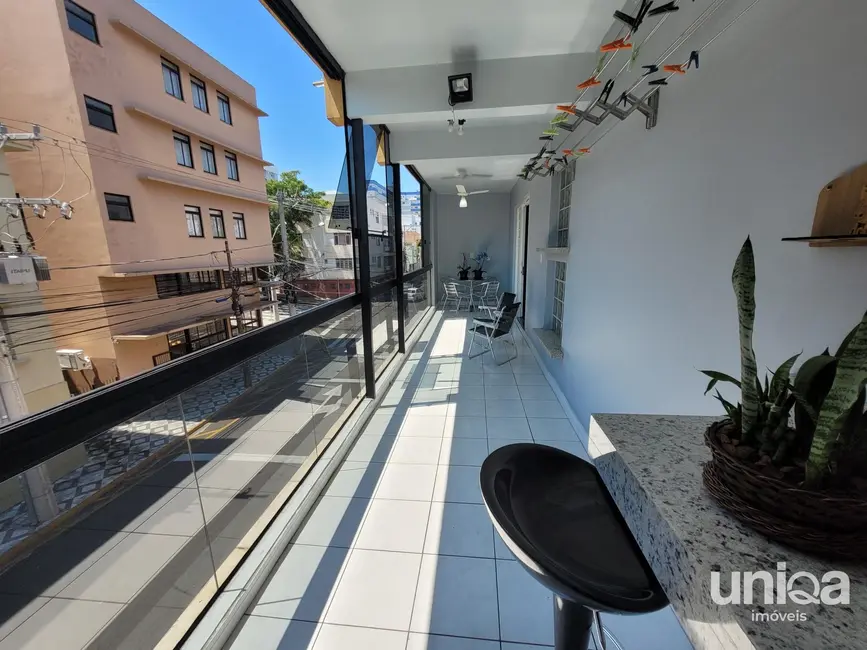 Apartamento com 3 quartos à venda, 104m2 em Centro, Santa Maria - RS - imagem 5 Foto 5 de Apartamento com 3 quartos à venda, 104m2 em Centro, Santa Maria - RS