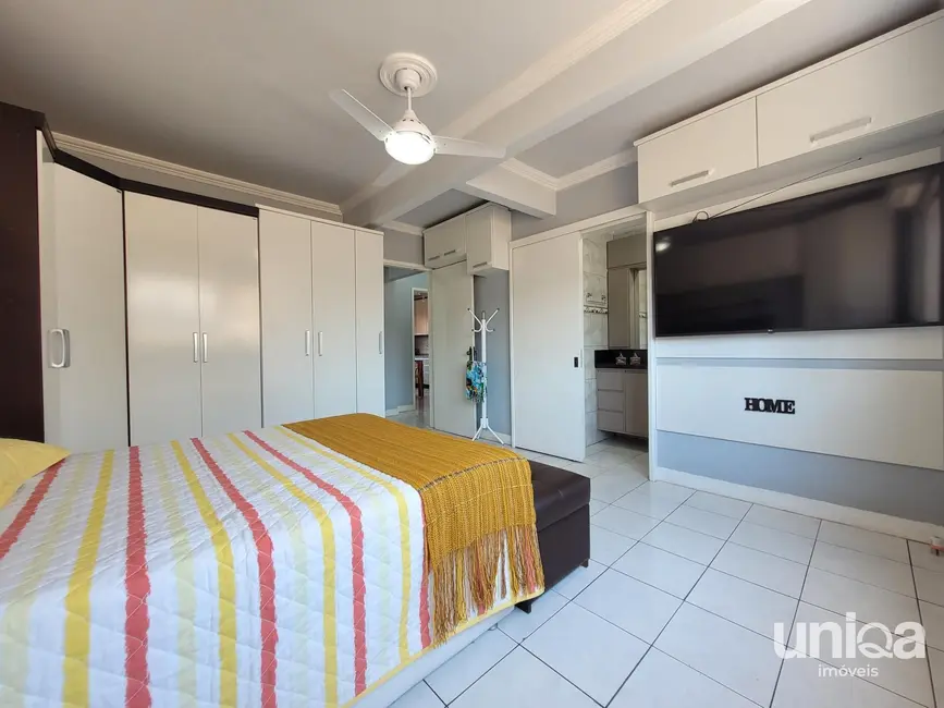 Apartamento com 3 quartos à venda, 104m2 em Centro, Santa Maria - RS - imagem 7 Foto 7 de Apartamento com 3 quartos à venda, 104m2 em Centro, Santa Maria - RS