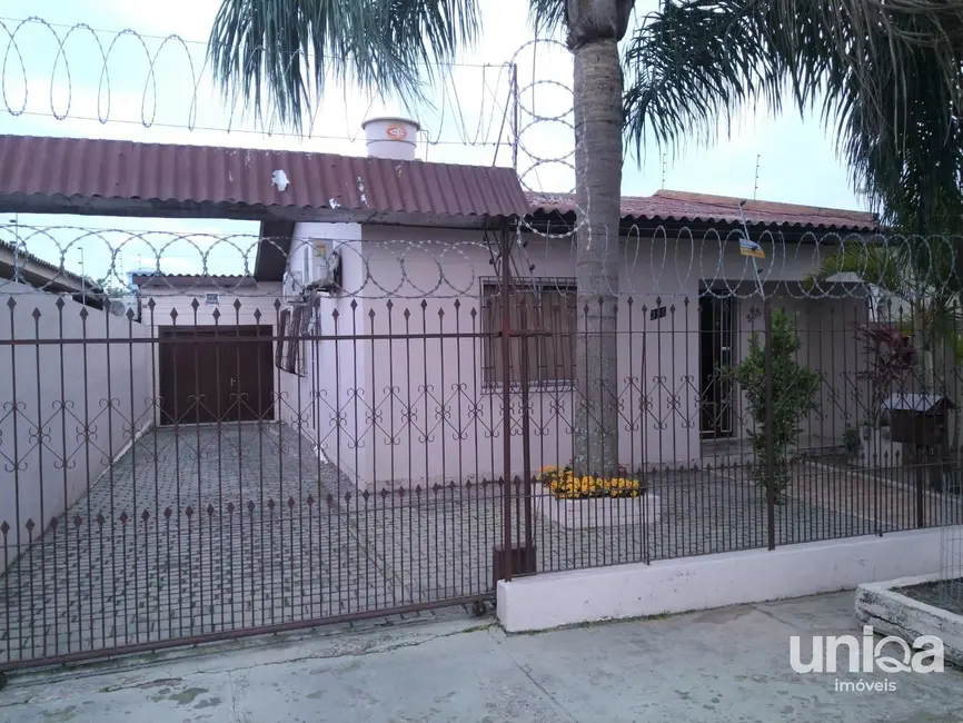 Foto 1 de Casa com 3 quartos à venda, 104m2 em Pinheiro Machado, Santa Maria - RS