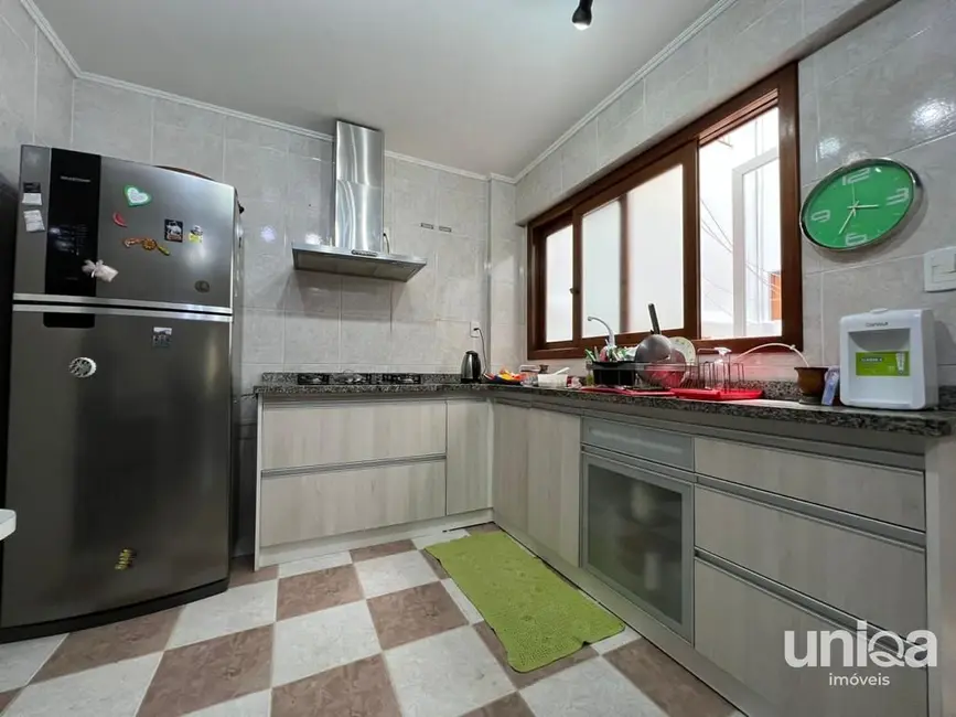 Foto 9 de Apartamento com 3 quartos à venda, 134m2 em Nossa Senhora de Fátima, Santa Maria - RS