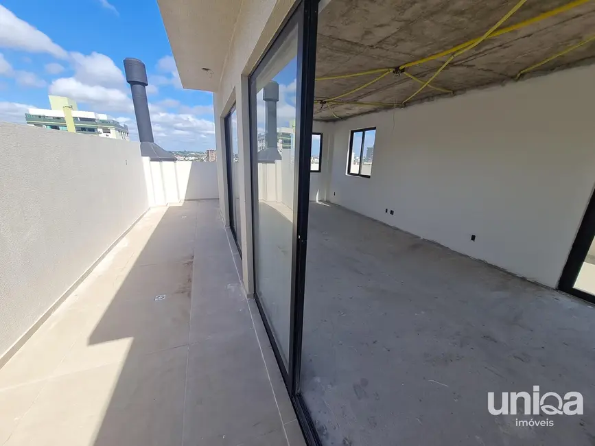 Foto 4 de Cobertura com 3 quartos à venda, 190m2 em Nossa Senhora Medianeira, Santa Maria - RS