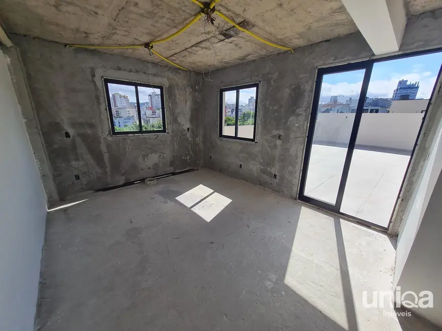 Foto 6 de Cobertura com 3 quartos à venda, 190m2 em Nossa Senhora Medianeira, Santa Maria - RS