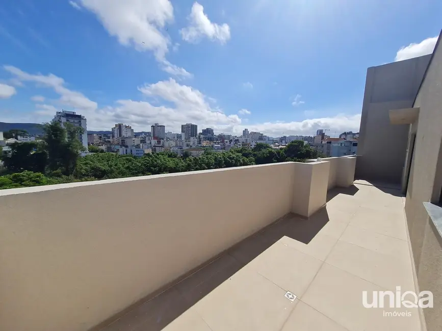 Foto 3 de Cobertura com 3 quartos à venda, 190m2 em Nossa Senhora Medianeira, Santa Maria - RS