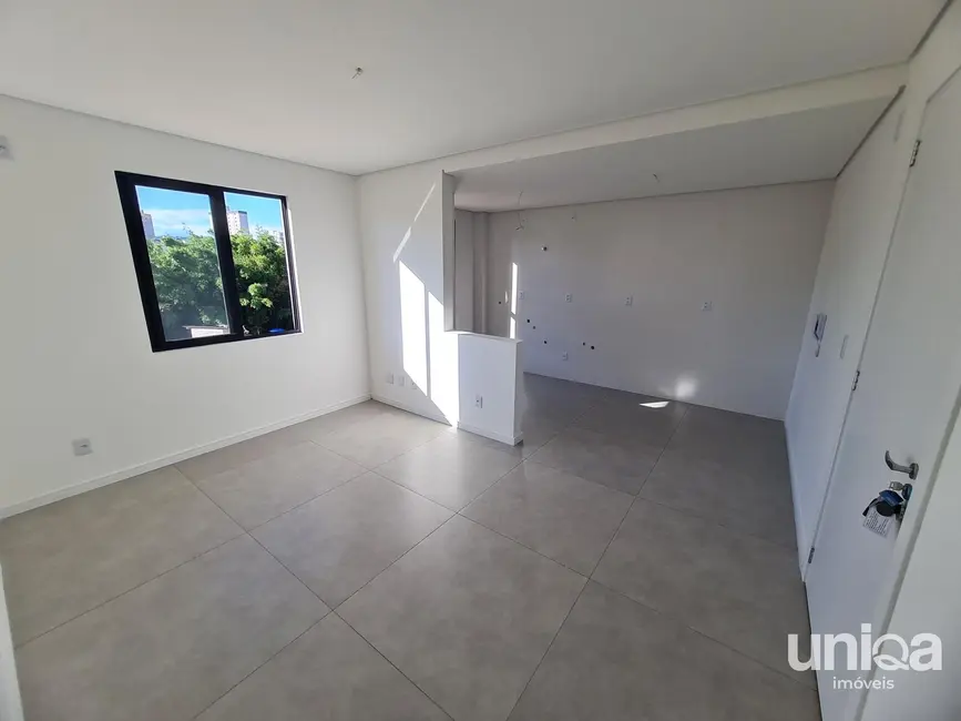 Foto 2 de Apartamento com 2 quartos à venda, 53m2 em Nossa Senhora Medianeira, Santa Maria - RS
