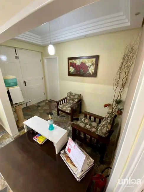 Foto 4 de Casa com 5 quartos à venda, 385m2 em São José, Santa Maria - RS