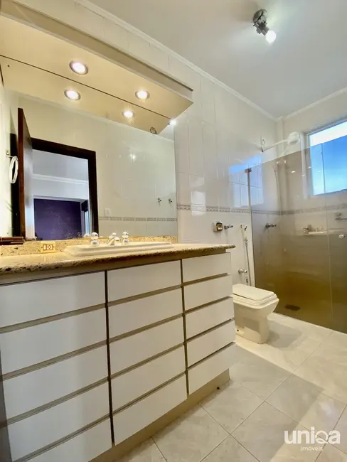 Cobertura com 3 quartos à venda, 190m2 em Duque de Caxias, Santa Maria - RS - imagem 3 Foto 3 de Cobertura com 3 quartos à venda, 190m2 em Duque de Caxias, Santa Maria - RS