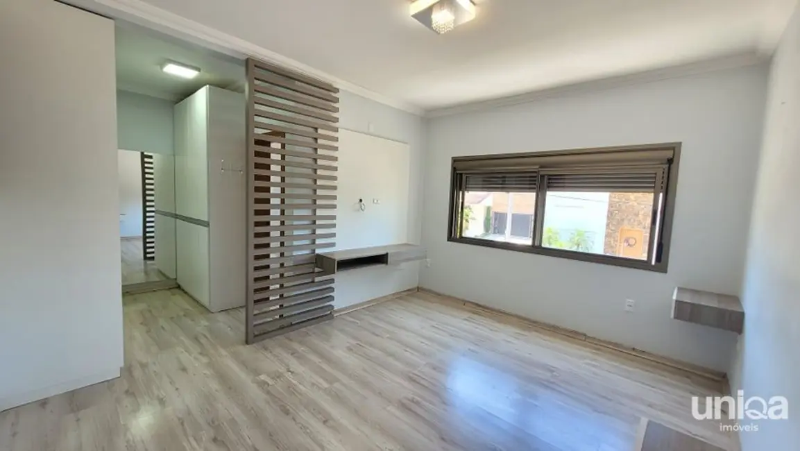 Casa de Condomínio com 3 quartos à venda, 247m2 em Tomazetti, Santa Maria - RS - imagem 8 Foto 8 de Casa de Condomínio com 3 quartos à venda, 247m2 em Tomazetti, Santa Maria - RS