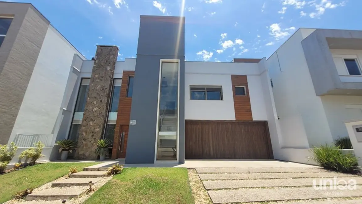 Casa de Condomínio com 3 quartos à venda, 247m2 em Tomazetti, Santa Maria - RS - imagem 1 Foto 1 de Casa de Condomínio com 3 quartos à venda, 247m2 em Tomazetti, Santa Maria - RS