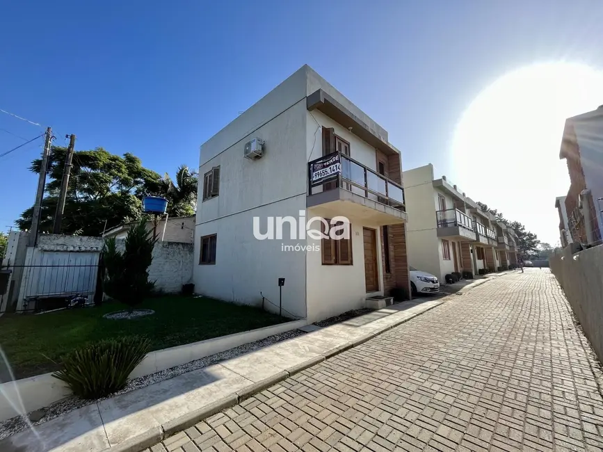 Foto 2 de Casa com 2 quartos à venda, 92m2 em Diácono João Luiz Pozzobon, Santa Maria - RS
