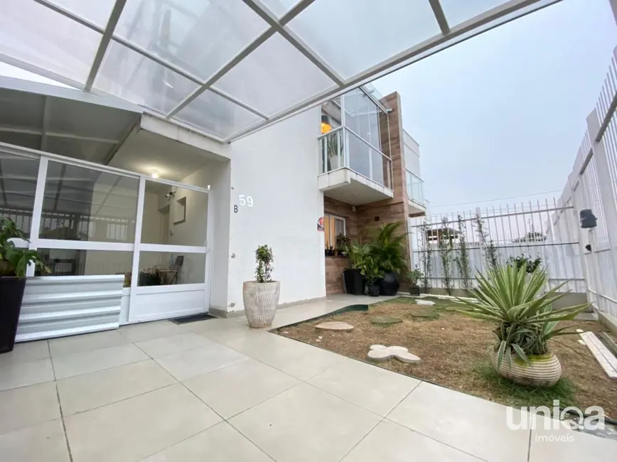 Foto 3 de Casa com 2 quartos à venda, 100m2 em Nossa Senhora Medianeira, Santa Maria - RS