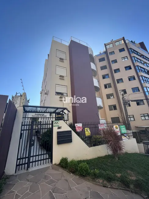 Foto 1 de Cobertura com 2 quartos à venda, 157m2 em Nossa Senhora de Lourdes, Santa Maria - RS