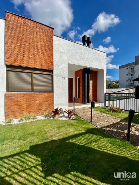 Foto 1 de Casa com 3 quartos à venda, 216m2 em Presidente João Goulart, Santa Maria - RS