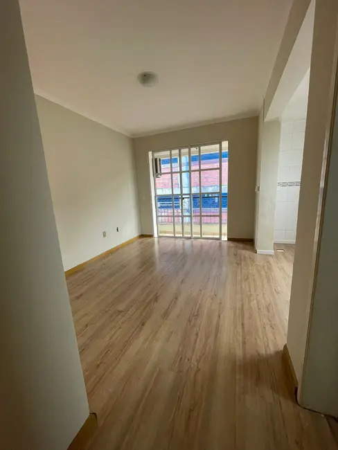 Foto 2 de Apartamento com 1 quarto à venda, 40m2 em Centro, Santa Maria - RS