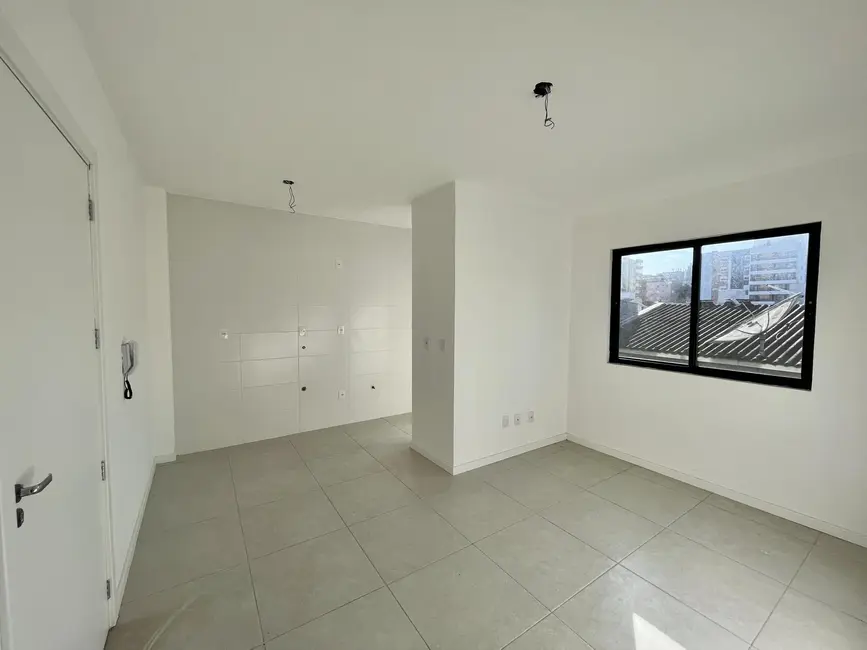 Foto 2 de Apartamento com 1 quarto à venda, 39m2 em Nossa Senhora de Fátima, Santa Maria - RS