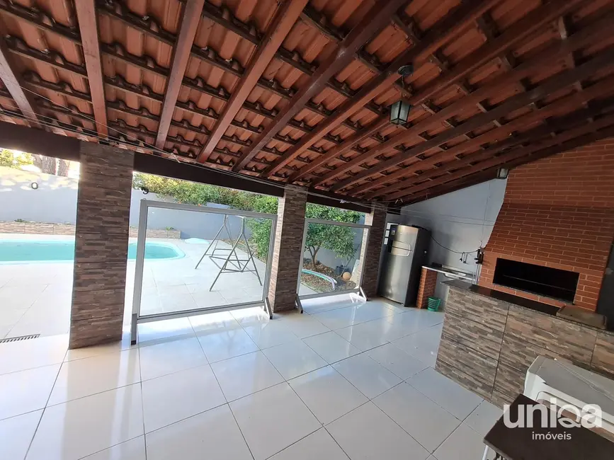 Casa com 4 quartos à venda, 240m2 em Pé de Plátano, Santa Maria - RS - imagem 5 Foto 5 de Casa com 4 quartos à venda, 240m2 em Pé de Plátano, Santa Maria - RS