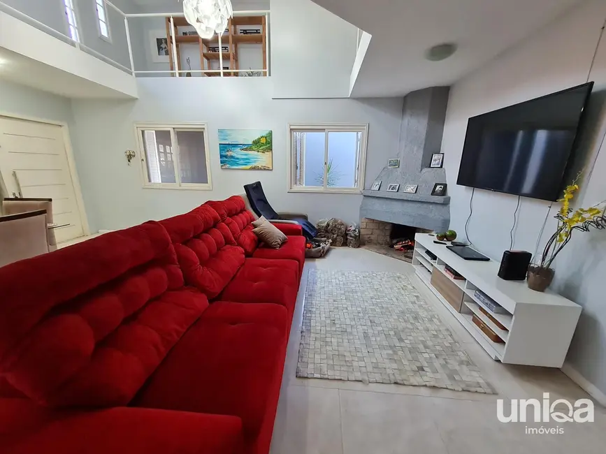 Casa com 4 quartos à venda, 240m2 em Pé de Plátano, Santa Maria - RS - imagem 8 Foto 8 de Casa com 4 quartos à venda, 240m2 em Pé de Plátano, Santa Maria - RS