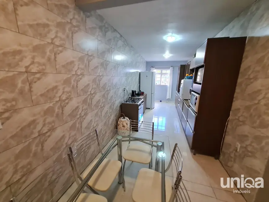 Casa com 4 quartos à venda, 240m2 em Pé de Plátano, Santa Maria - RS - imagem 6 Foto 6 de Casa com 4 quartos à venda, 240m2 em Pé de Plátano, Santa Maria - RS