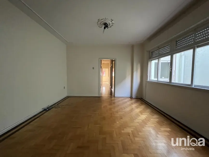 Foto 5 de Apartamento com 4 quartos à venda, 121m2 em Centro, Santa Maria - RS