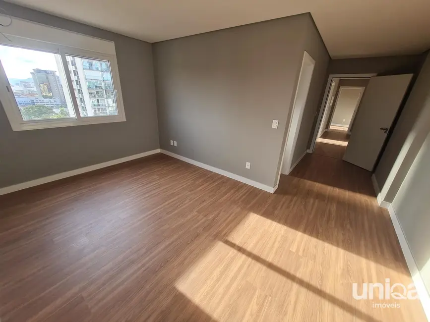 Foto 9 de Apartamento com 3 quartos à venda, 204m2 em Nossa Senhora de Lourdes, Santa Maria - RS