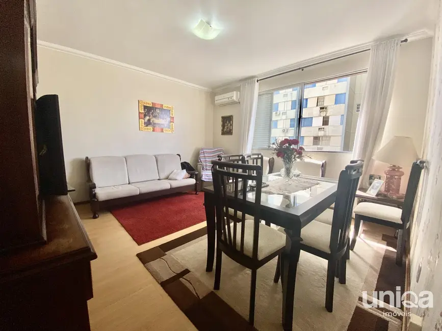 Foto 4 de Apartamento com 2 quartos à venda, 90m2 em Bonfim, Santa Maria - RS