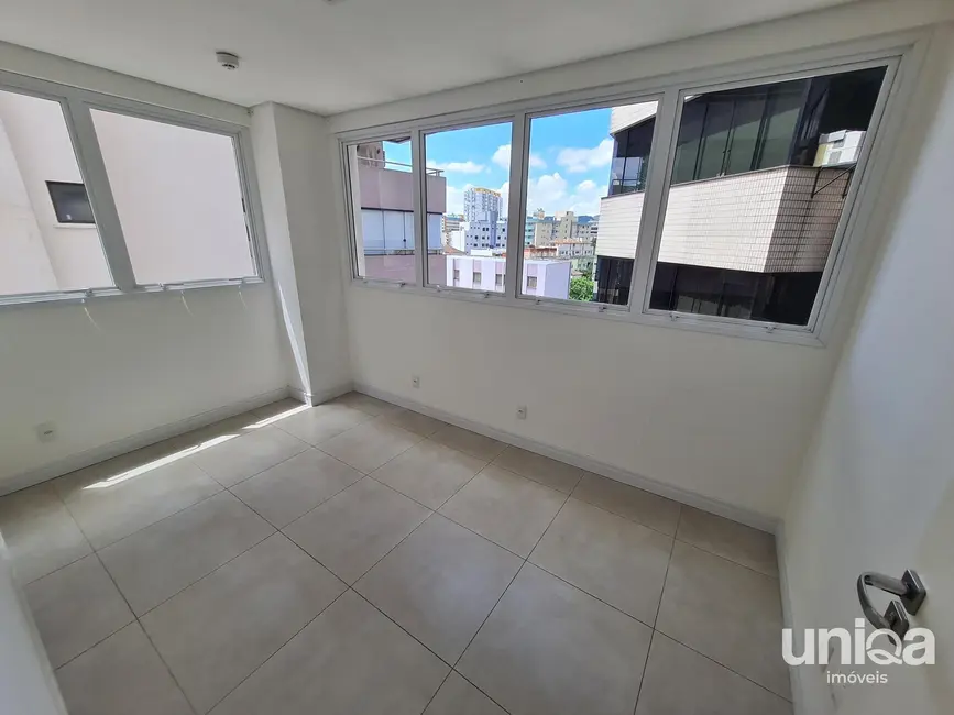 Foto 3 de Sala Comercial com 1 quarto à venda, 44m2 em Nossa Senhora de Fátima, Santa Maria - RS