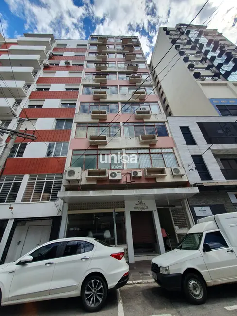 Foto 1 de Sala Comercial com 1 quarto à venda, 60m2 em Centro, Santa Maria - RS