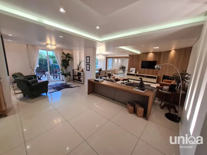 Apartamento com 3 quartos à venda, 406m2 em Nossa Senhora de Fátima, Santa Maria - RS - imagem 4 Foto 4 de Apartamento com 3 quartos à venda, 406m2 em Nossa Senhora de Fátima, Santa Maria - RS