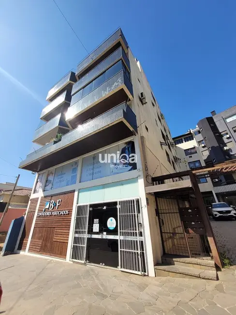 Foto 1 de Cobertura com 4 quartos à venda, 128m2 em Duque de Caxias, Santa Maria - RS