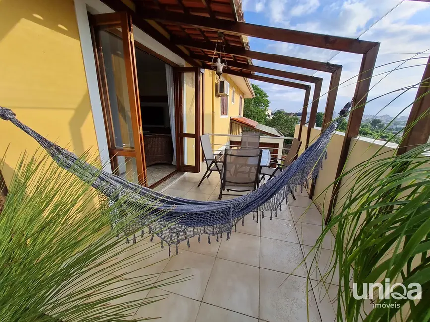 Foto 5 de Casa de Condomínio com 3 quartos à venda, 254m2 em Nossa Senhora do Perpétuo Socorro, Santa Maria - RS