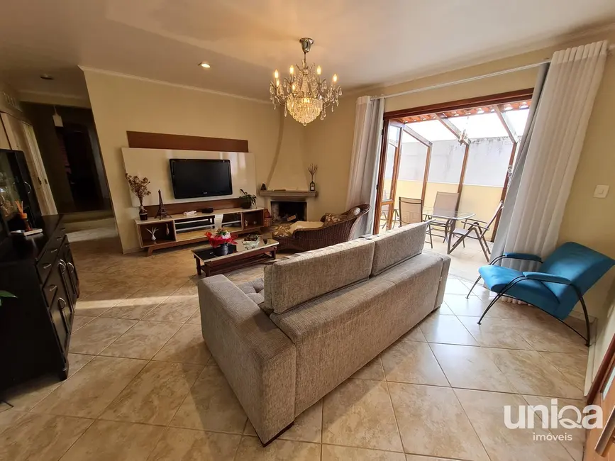 Foto 7 de Casa de Condomínio com 3 quartos à venda, 254m2 em Nossa Senhora do Perpétuo Socorro, Santa Maria - RS