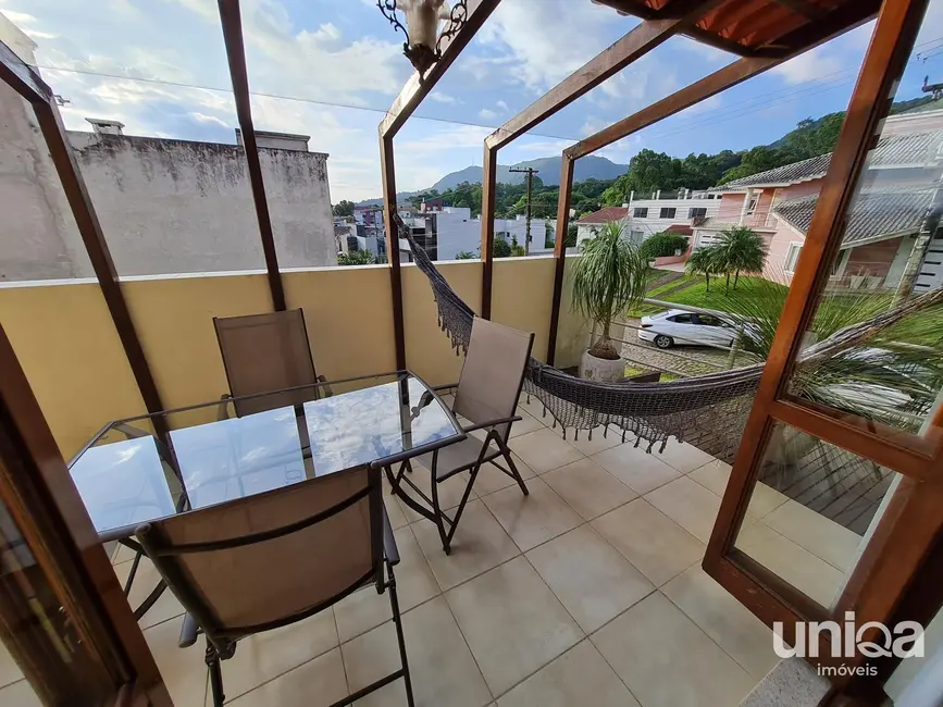 Foto 6 de Casa de Condomínio com 3 quartos à venda, 254m2 em Nossa Senhora do Perpétuo Socorro, Santa Maria - RS