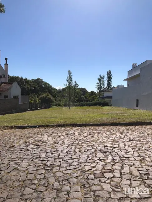 Foto 1 de Terreno / Lote à venda, 800m2 em Tomazetti, Santa Maria - RS