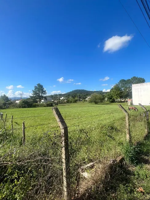 Foto 1 de Terreno / Lote à venda, 546m2 em Tomazetti, Santa Maria - RS