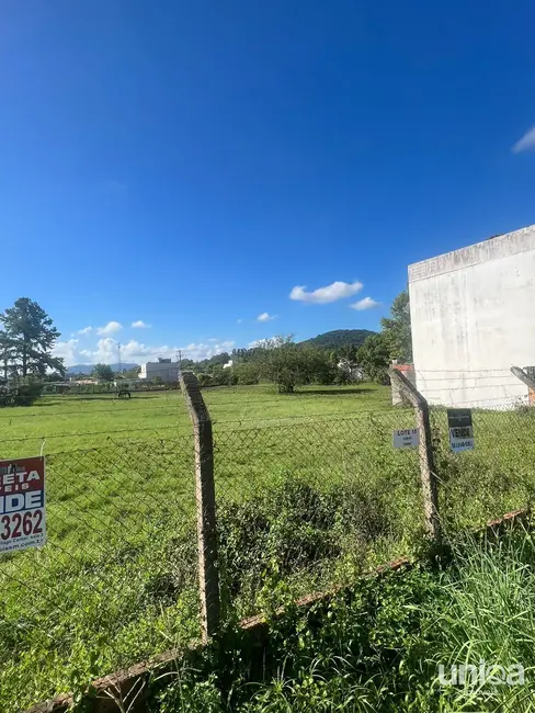 Foto 4 de Terreno / Lote à venda, 546m2 em Tomazetti, Santa Maria - RS