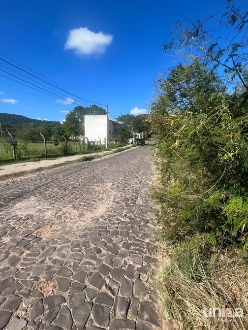 Foto 9 de Terreno / Lote à venda, 546m2 em Tomazetti, Santa Maria - RS
