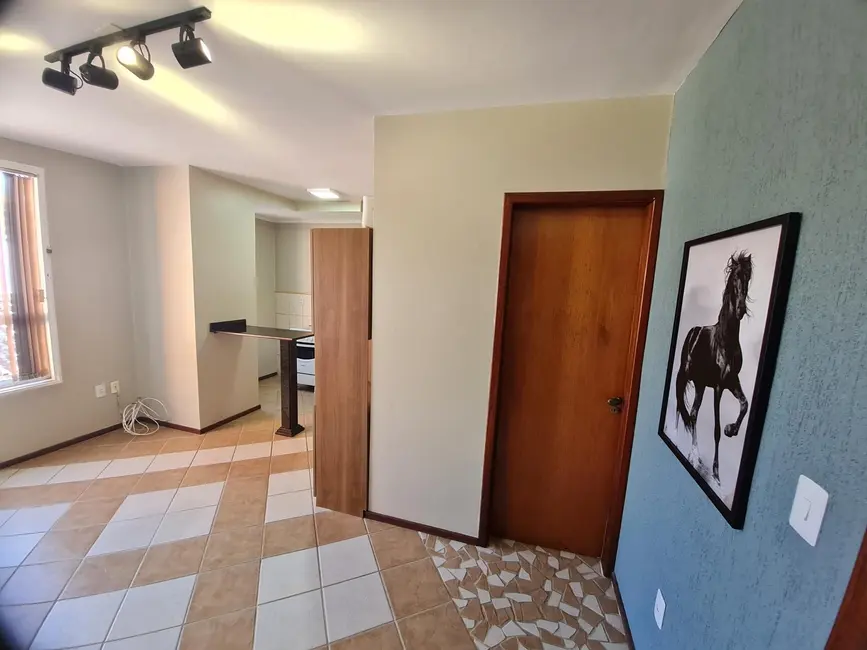 Foto 2 de Apartamento com 1 quarto à venda, 33m2 em Nossa Senhora de Fátima, Santa Maria - RS