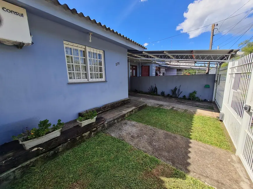 Foto 1 de Casa com 2 quartos à venda, 56m2 em Nossa Senhora Medianeira, Santa Maria - RS