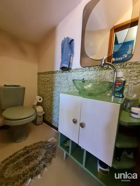 Casa com 4 quartos à venda, 279m2 em Juscelino Kubitschek, Santa Maria - RS - imagem 8 Foto 8 de Casa com 4 quartos à venda, 279m2 em Juscelino Kubitschek, Santa Maria - RS