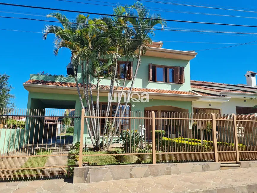 Foto 1 de Casa com 4 quartos à venda, 279m2 em Juscelino Kubitschek, Santa Maria - RS