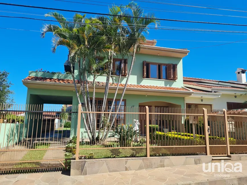 Foto 1 de Casa com 4 quartos à venda, 279m2 em Juscelino Kubitschek, Santa Maria - RS