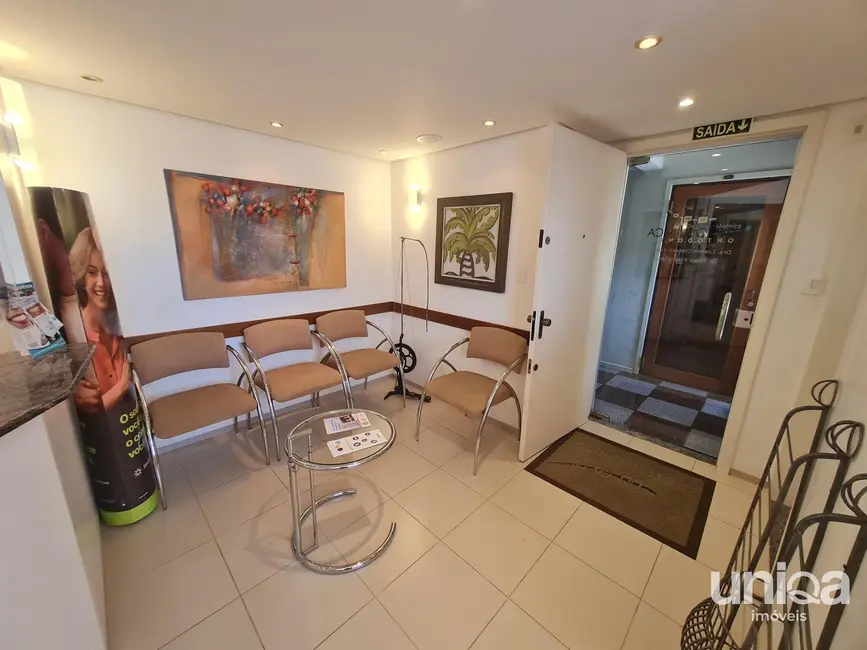 Foto 4 de Sala Comercial com 1 quarto à venda, 82m2 em Centro, Santa Maria - RS