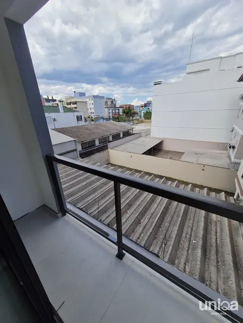 Foto 3 de Apartamento com 1 quarto para alugar, 38m2 em Camobi, Santa Maria - RS