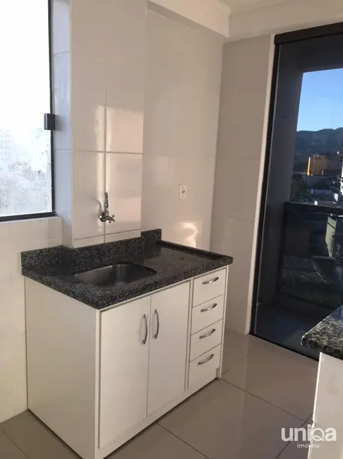 Foto 4 de Apartamento com 1 quarto à venda, 40m2 em Nossa Senhora do Rosário, Santa Maria - RS